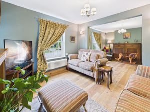 Living Room- click for photo gallery